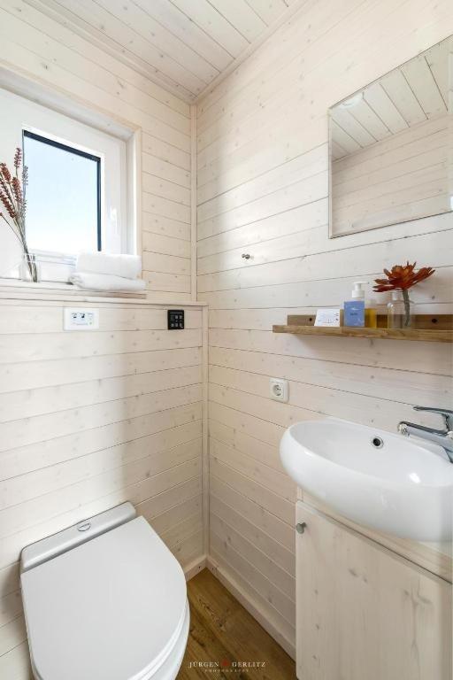 Hausboot Gluecksmomente Mit Dachterrasse In Schleswig Am Ostseefjord Schlei Esterno foto